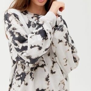 UO the dye crewneck